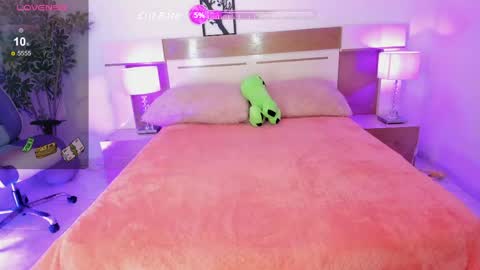 sophia_duarte_ online show from 05-27-26, 11:51