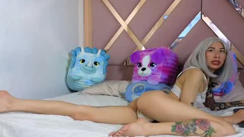 Snapshot of sophia_grand chatting on 06-02-26, 07:10 Sophia Grand online show from 06-02-26, 07:10