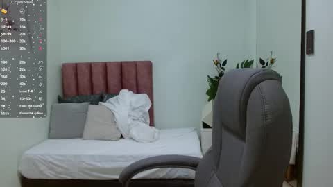 Sophia  online show from 03-25-26, 12:33