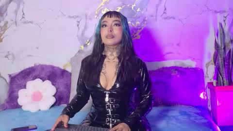 Snapshot of sophia_harrys chatting on 03-27-26, 02:50 sophia online show from 03-27-26, 02:50
