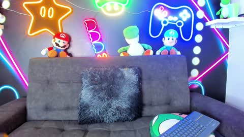 Sophi  online show from 01-23-25, 05:45