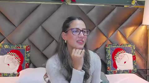 Sofia online show from 11-30-25, 02:32