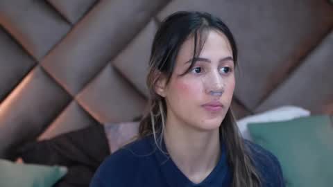 Snapshot of sophia_loreenn chatting on 04-19-26, 01:43 Sofia online show from 04-19-26, 01:43
