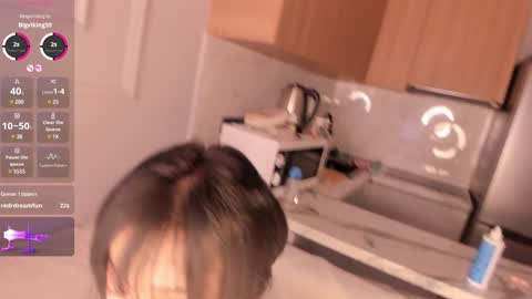Snapshot of sophia_squirtits chatting on 02-08-25, 01:11 QUEEN OF SQUIRT online show from 02-08-25, 01:11