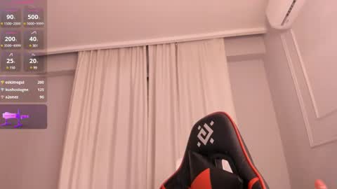 Snapshot of sophia_squirtits chatting on 02-14-25, 09:21 QUEEN OF SQUIRT online show from 02-14-25, 09:21