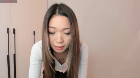 Snapshot of sophia_squirtits chatting on 10-23-25, 11:20 QUEEN OF SQUIRT online show from 10-23-25, 11:20