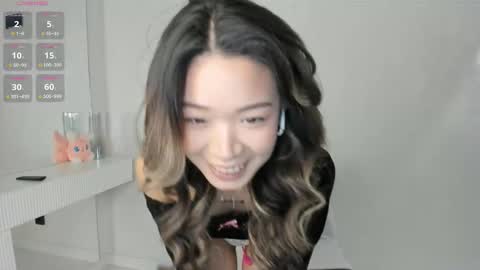 Snapshot of sophia_squirtits chatting on 11-06-25, 11:55 QUEEN OF SQUIRT online show from 11-06-25, 11:55