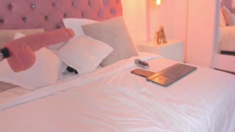 sophia_turneer online show from 01-04-25, 08:49