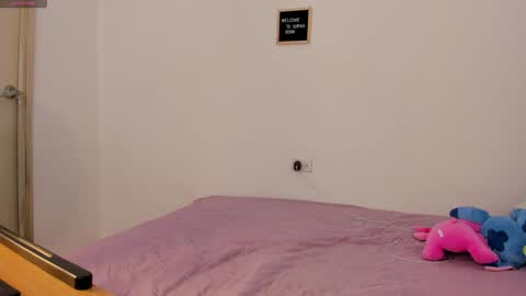 Michelle online show from 01-11-25, 04:25