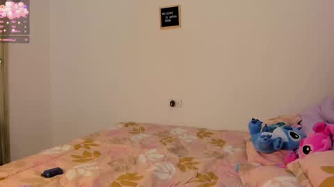 Michelle online show from 01-23-25, 03:32