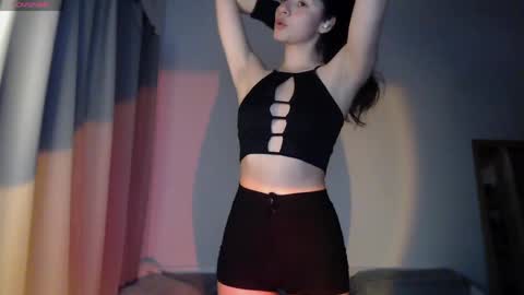 Snapshot of sophia_whispers chatting on 05-20-26, 04:07 Sophia online show from 05-20-26, 04:07