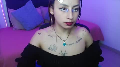 Snapshot of sophia_xx3 chatting on 06-10-26, 02:45 Shophi online show from 06-10-26, 02:45
