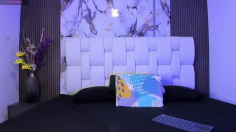 sophiaa10 online show from 04-01-26, 07:11