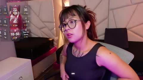 Sophi  online show from 10-12-25, 12:04