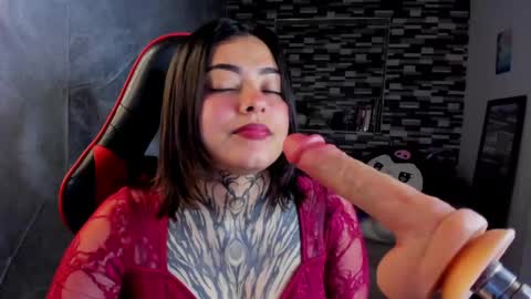 Snapshot of sophiaa_cherry chatting on 05-16-26, 07:34 Sophia online show from 05-16-26, 07:34