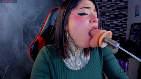 Snapshot of sophiaa_cherry chatting on 06-06-26, 08:24 Sophia online show from 06-06-26, 08:24