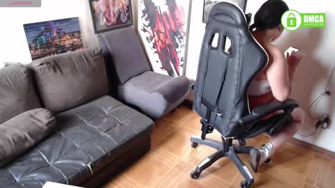 sophiaa_vega_ online show from 12-13-25, 07:53