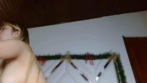 SophiaLee online show from 01-07-26, 05:37