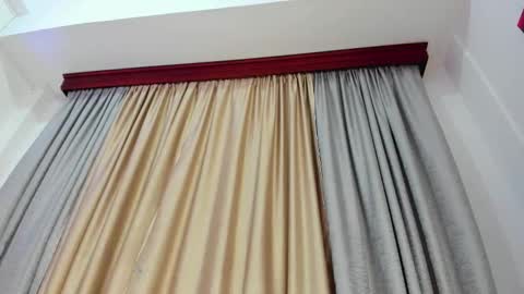 sophiacolliins online show from 10-14-25, 11:22