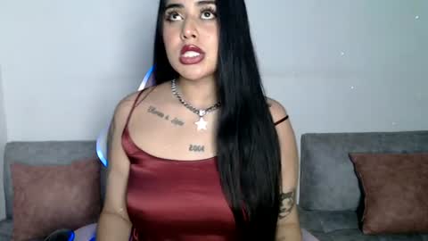 Snapshot of sophiadazza666 chatting on 06-18-26, 04:55 sophia online show from 06-18-26, 04:55