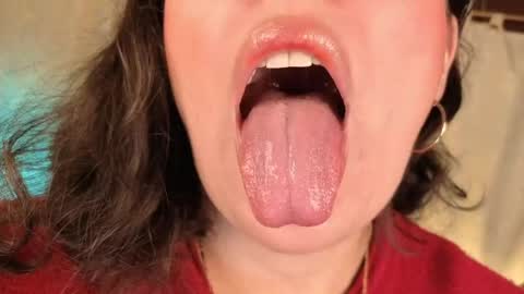 Sophia online show from 04-19-26, 12:43