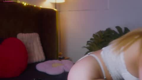 Sophia online show from 02-22-26, 03:10