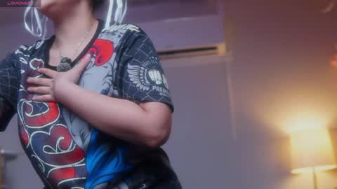 Snapshot of sophialaxx chatting on 06-05-26, 05:03 Sophia online show from 06-05-26, 05:03