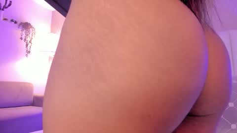 SophiaSmiths online show from 09-16-25, 09:38