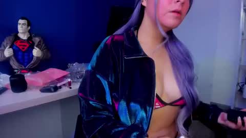  SOPHIE STORM  online show from 11-19-25, 11:54