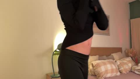 Snapshot of sophie_amalia chatting on 02-05-26, 11:09 sophie_amalia online show from 02-05-26, 11:09