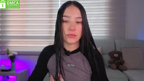 Sophie  online show from 12-01-25, 02:33