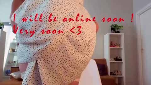 Sophie online show from 04-05-26, 05:54