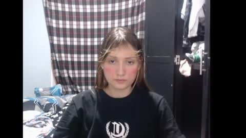 sophie online show from 09-21-25, 07:48