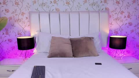 Snapshot of sophie_deargb chatting on 12-27-24, 07:35 Sofia santodomingo online show from 12-27-24, 07:35