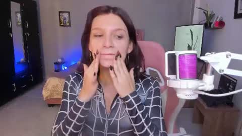 sophie doll online show from 07-18-26, 05:39