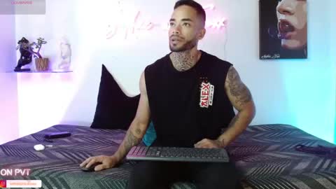 SOPHIE - FOXX online show from 04-22-26, 12:07