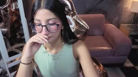 sophie_jones_b online show from 02-12-26, 12:44