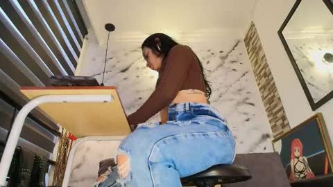 Sophie online show from 02-25-26, 12:04