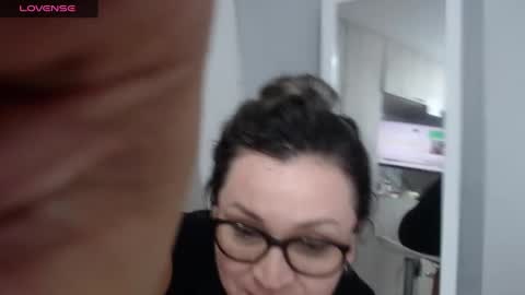 Sofa online show from 01-27-25, 07:35