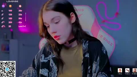 sophie_nomenal_ online show from 03-27-26, 02:17