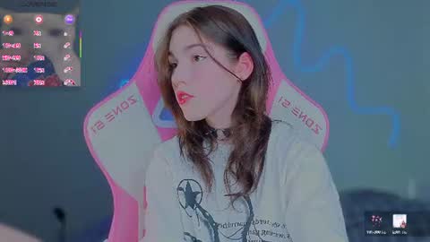 sophie_nomenal_ online show from 07-04-26, 07:25