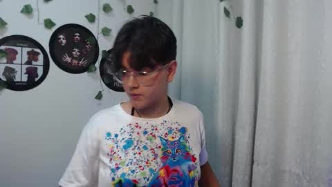 sophie_ross1 online show from 11-26-25, 04:24