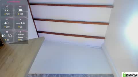 Sophie Sweet online show from 04-23-26, 07:41