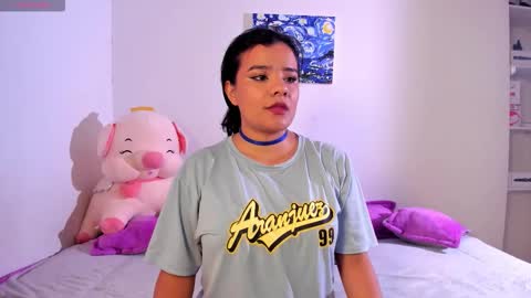 Snapshot of sophie_t_ chatting on 09-09-25, 04:56 Sofia online show from 09-09-25, 04:56