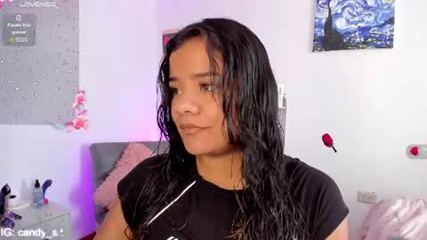Snapshot of sophie_t_ chatting on 07-25-26, 02:25 Sofia online show from 07-25-26, 02:25