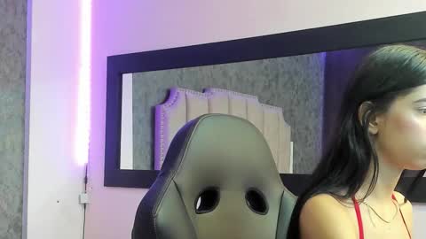 sophie_taylorr_ online show from 01-14-26, 12:44