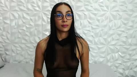 sophie_willow online show from 05-01-26, 07:40