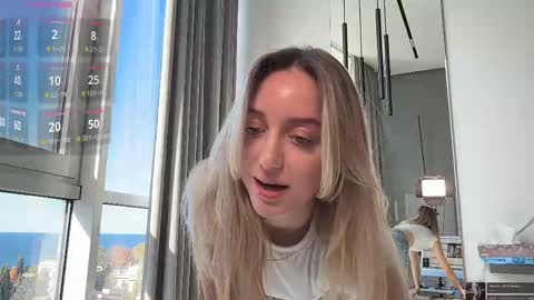 sophiebelll online show from 10-29-25, 10:28