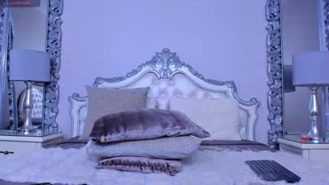 Snapshot of sophiebellucci chatting on 02-09-25, 07:27 sophiebellucci online show from 02-09-25, 07:27