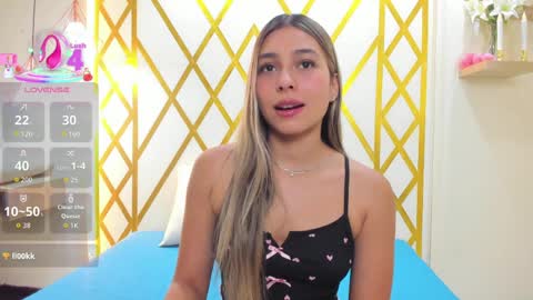 Sophie online show from 04-09-26, 12:43